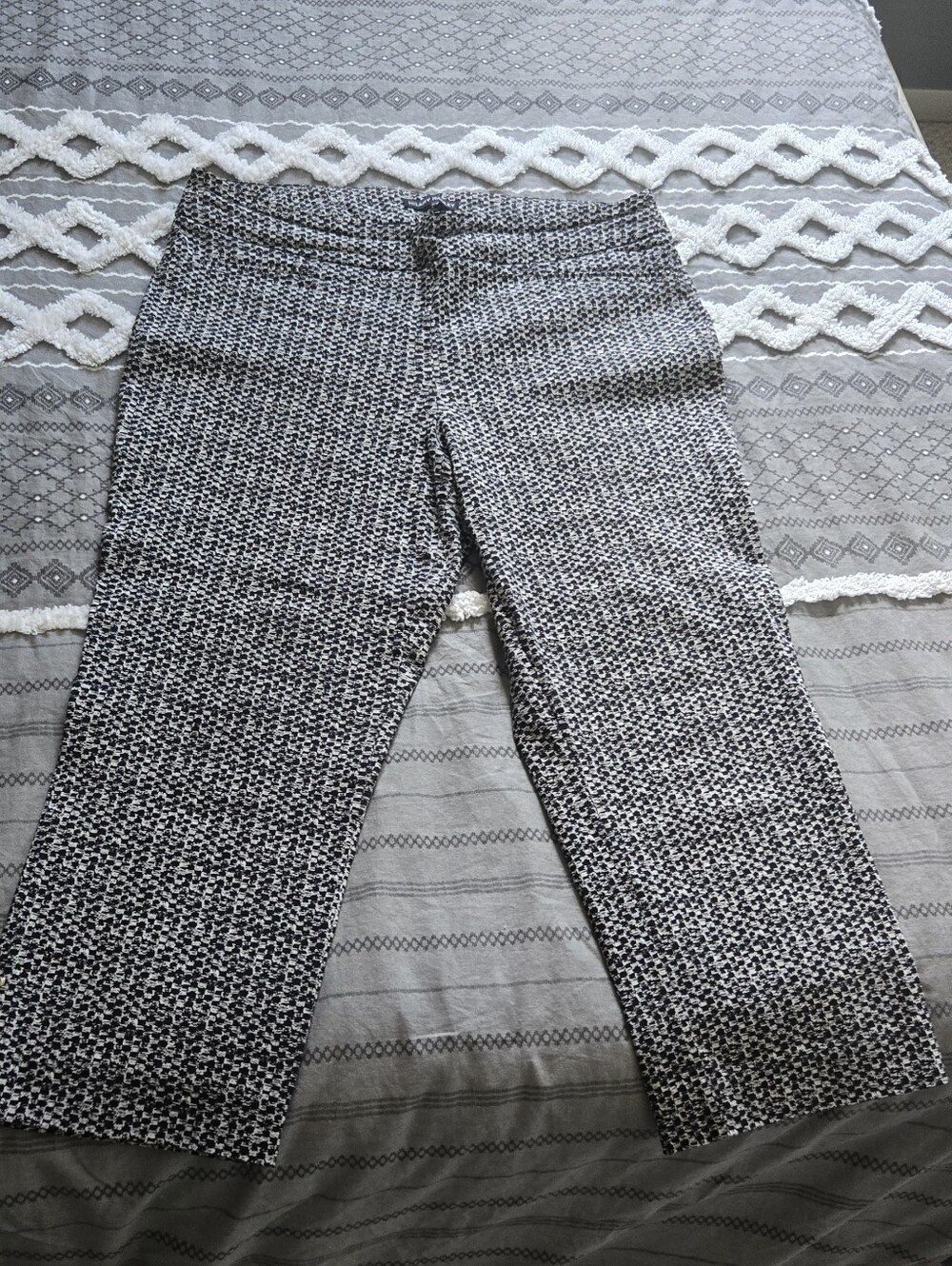 Hilary Radlley Capri Pants